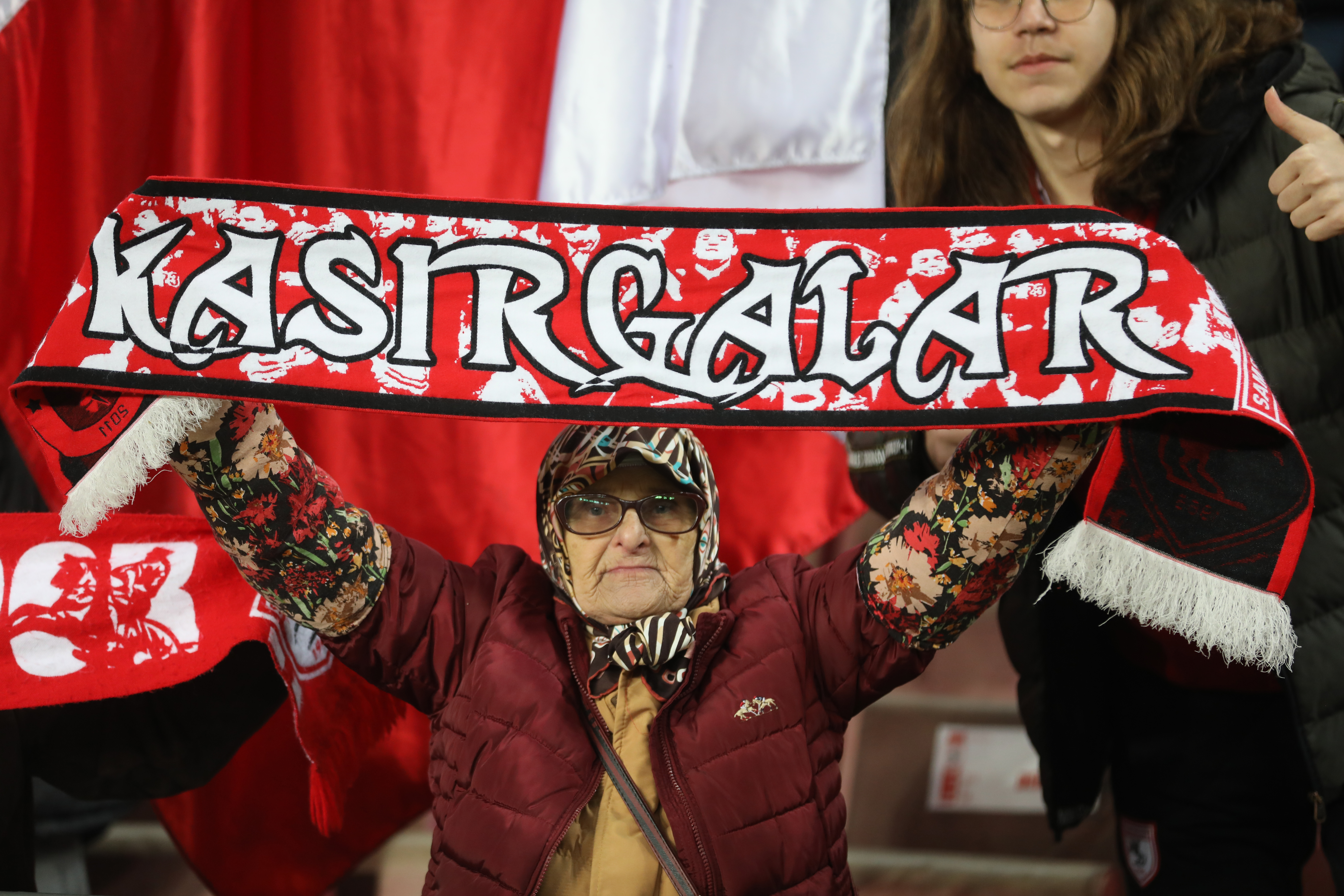 Samsunspor Tuzlaspor maçını 30 bin taraftar izledi