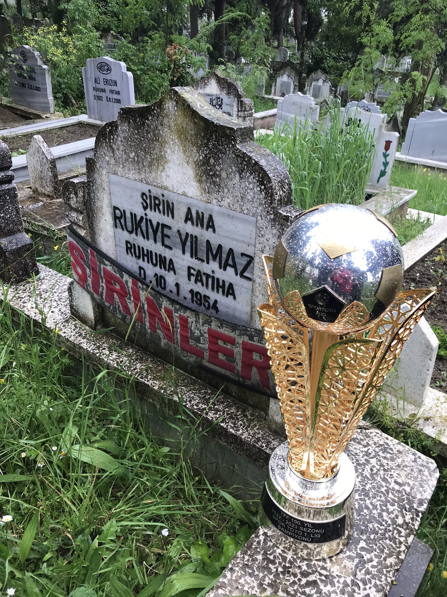 Şampiyonluk kupası başuçlarına götürüldü