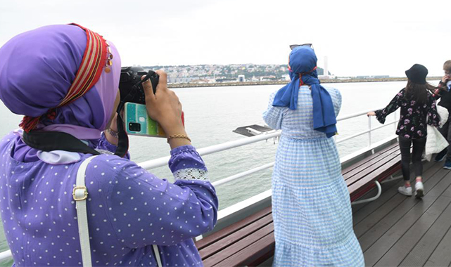 Depremzede özel bireyler Samsunum 1 gemisi ile deniz turu yaptı