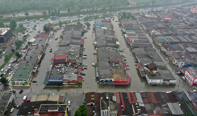 Bir ayda yağan yağmur 1,5-2 saatte yağdı