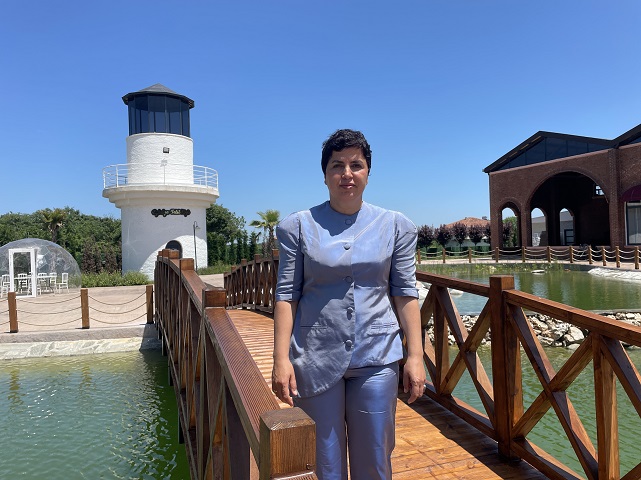 Kadın girişimci tatil köyünde 50 kişi istihdam ediyor