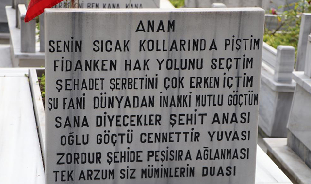 Arife günü şehitlikte hüzün...