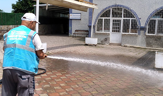 Tekkeköy'de Kurban Bayramı öncesi cami temizliği