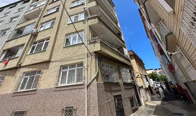 Kafasına tabancayla ateş ederek intihar etti