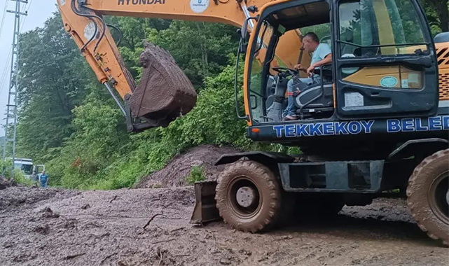 Tekkeköy’de afetle mücadele sürüyor