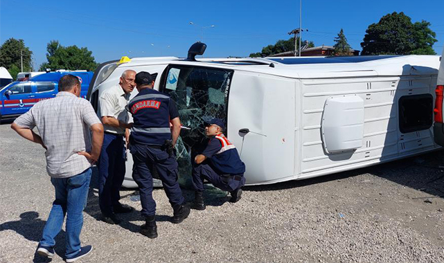 Samsun'da işçi servisi minibüsü kaza yaptı: 19 yaralı