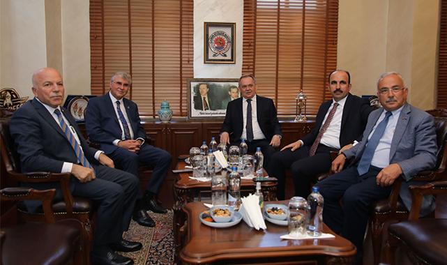 4 Büyükşehir Belediye Başkanına şehri tanıttı