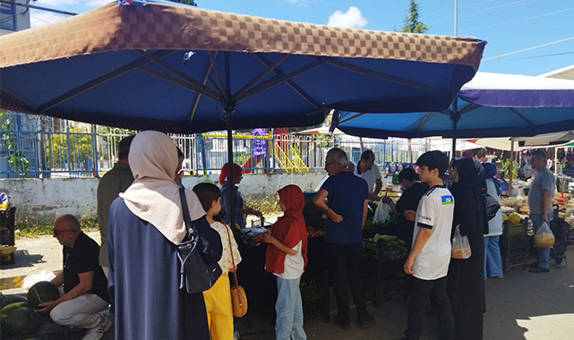 Pazarda sebze meyve kaç lira?