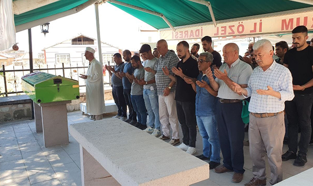 Polis eşi tarafından öldürülmüştü! O kadına son görev