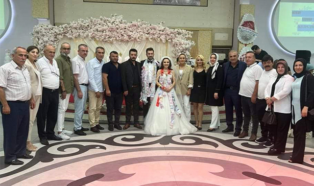 Demirbaş ve Topcu ailelerinin mutlu günü