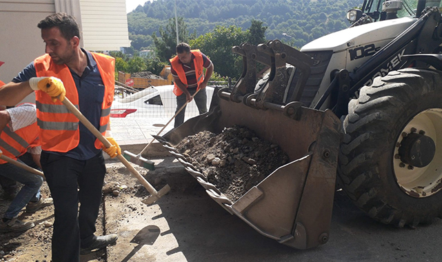 Atakum Belediyesi yol çalışmalarında hız kesmiyor