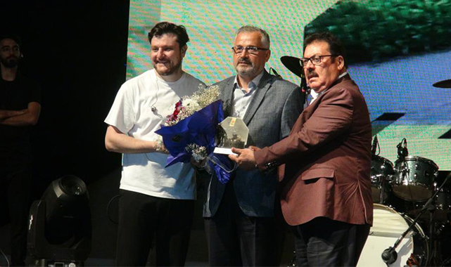 Ekin Uzunlar Samsunlulara 30 Ağustos zafer bayramı coşkusunu yaşattı