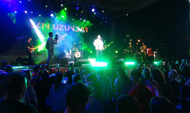 Ekin Uzunlar Samsunlulara 30 Ağustos zafer bayramı coşkusunu yaşattı