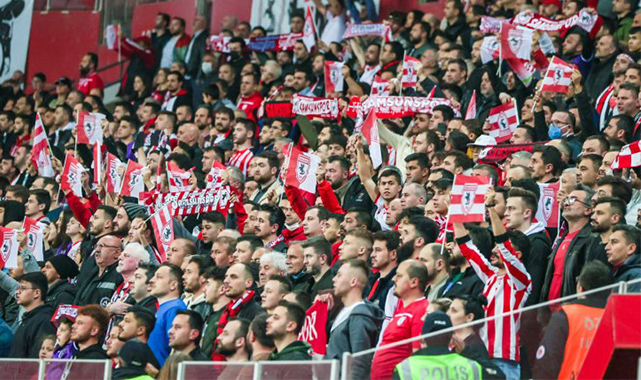 Samsunspor-İstanbulspor maçına ilgi az