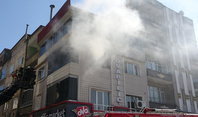 Bafra'daki iş yeri alev aldı!