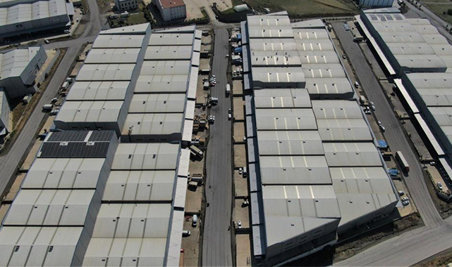 Keresteciler Sitesi yoluna neşter vuruldu