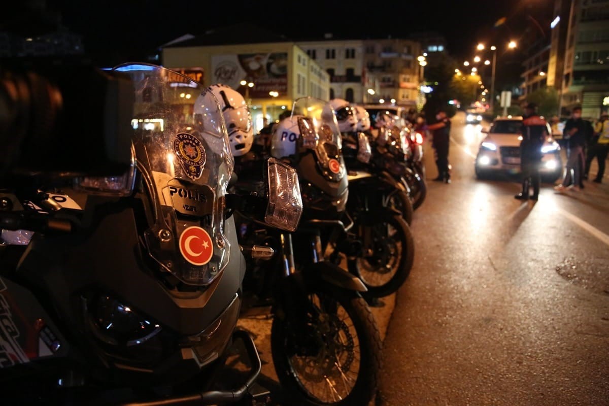 Samsun Emniyet Müdürlüğü'nden kentte sıkı denetim!