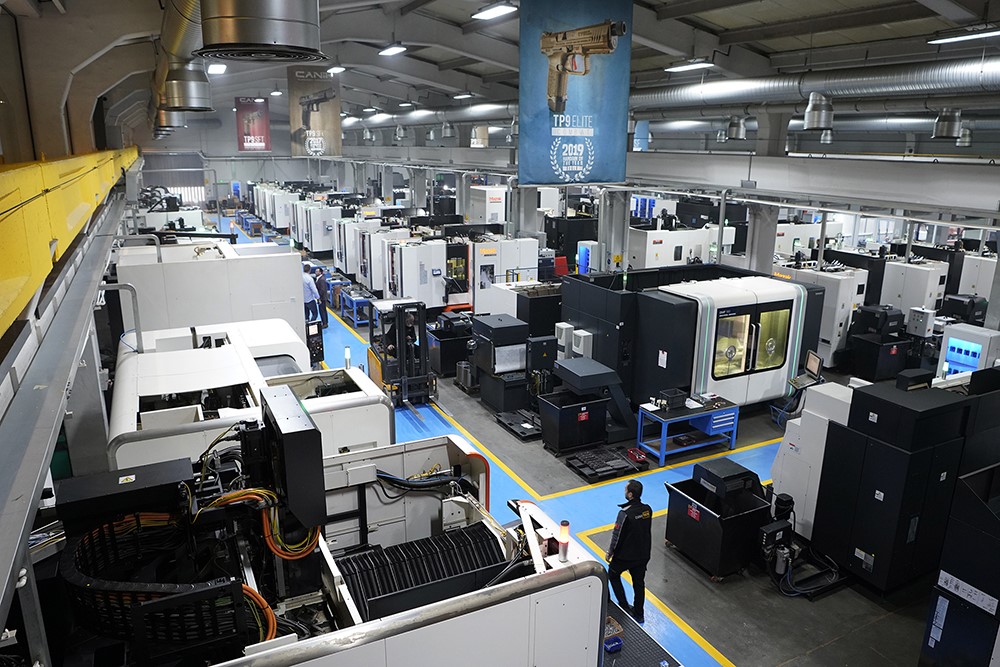 Dünya devi CANiK 25'inci yılını kutluyor!