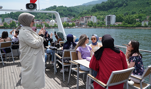 3 ayda 3 gemi 42 bin yolcu taşıdı