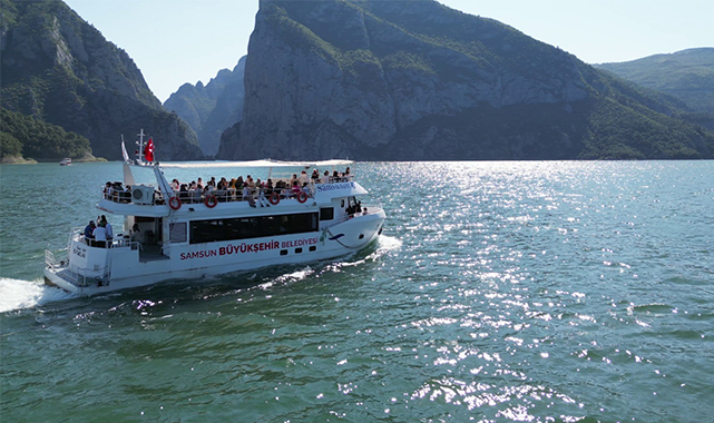 3 ayda 3 gemi 42 bin yolcu taşıdı