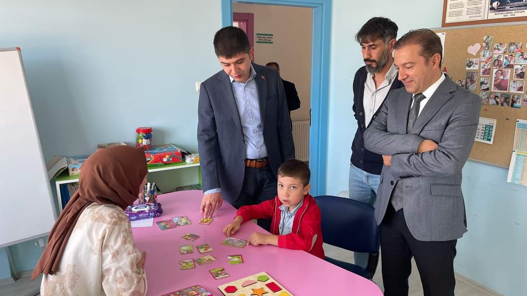 Alaçam Kaymakamı Fatih Kayabaşı'dan rehabilitasyon merkezlerine ziyaret