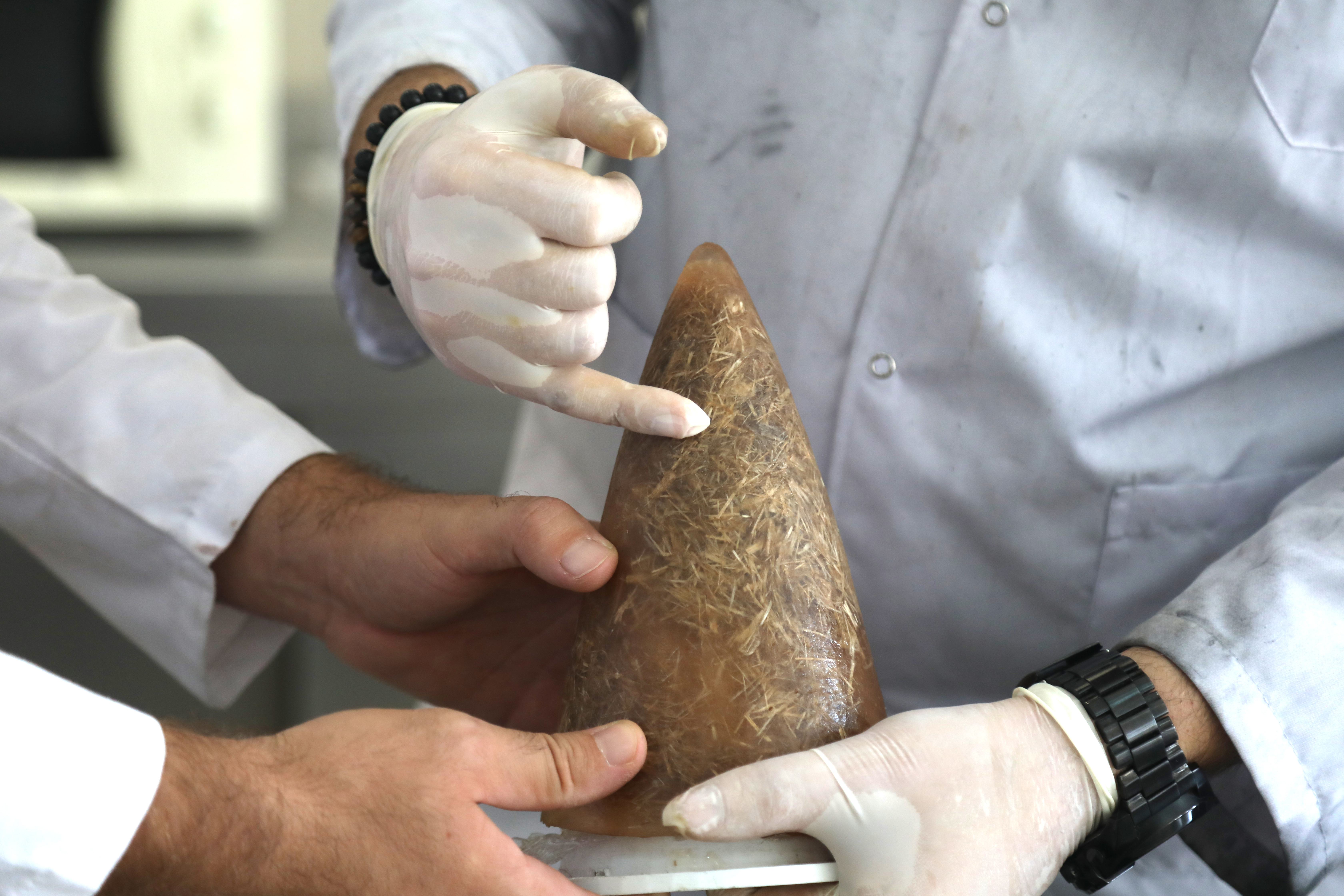 OMÜ kenevir lifinden roket burun konisi üretti