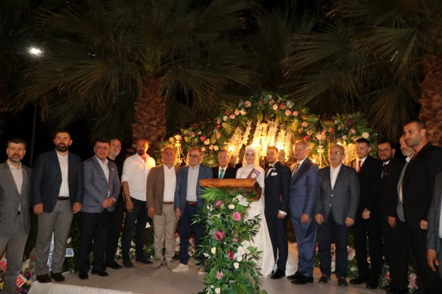 Samsun'da iş insanı Esat Kasap, dünyaevine girdi