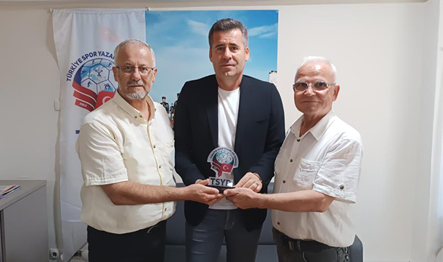 Hüseyin Eroğlu'ndan gazetecilere veda ziyareti