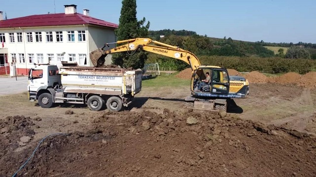 Tekkeköy'de 3 spor tesisinin yapımı sürüyor