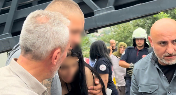 Samsun'da erkek arkadaşı ile tartışan genç kız 154 bin voltluk direğe çıktı