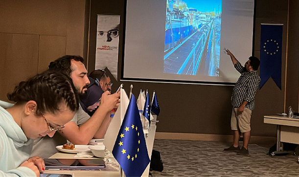 Samsun'da Uğur Mumcu Vakfı yerel gazetecilere eğitim semineri düzenledi