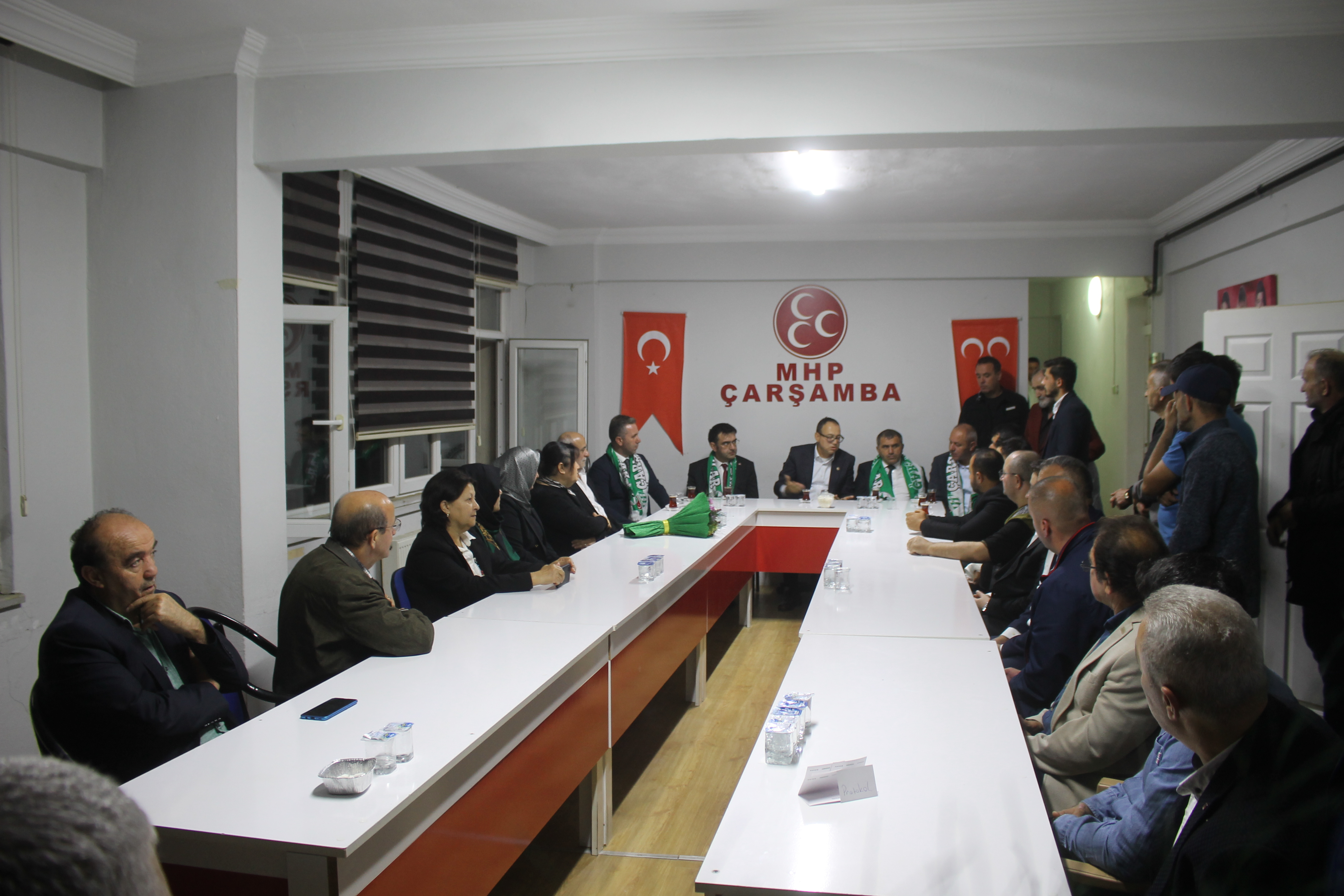 MHP Samsun Milletvekili Topsakal ve İl Başkanı Mucur Çarşamba'da