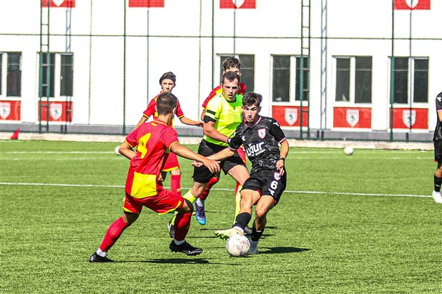 Samsunspor'un gençleri abilerinin izinde galibiyete hasret kaldı