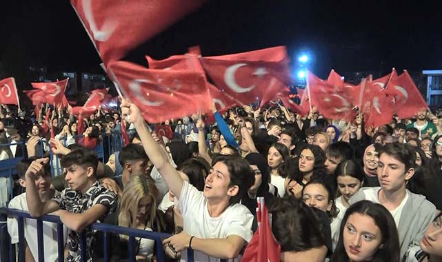 Samsun'da Pinhani fırtına gibi esti