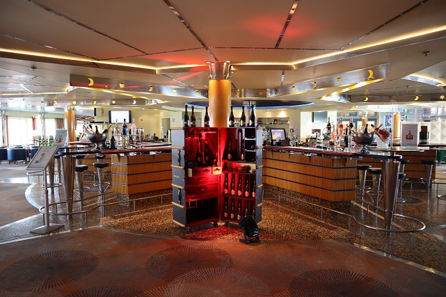 Rus kruvaziyer gemisi Astoria Grande Samsun'da