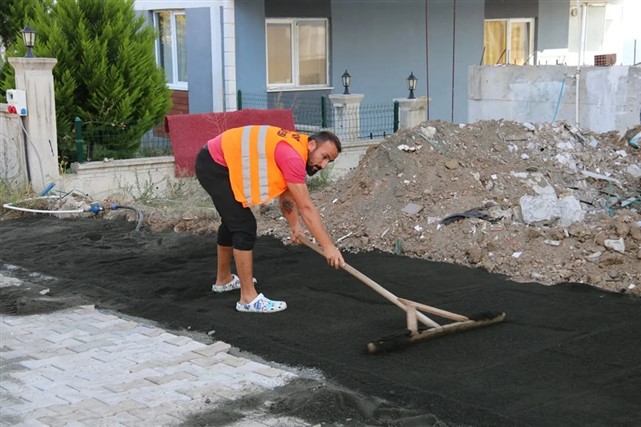 Atakum'da yollar yenileniyor
