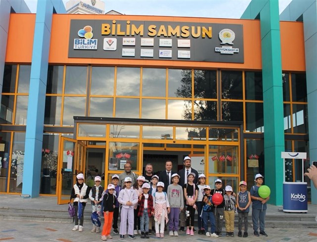 Samsun'da Türksat Çocuk Kulübü etkiliğiyle uzayı tanıdılar