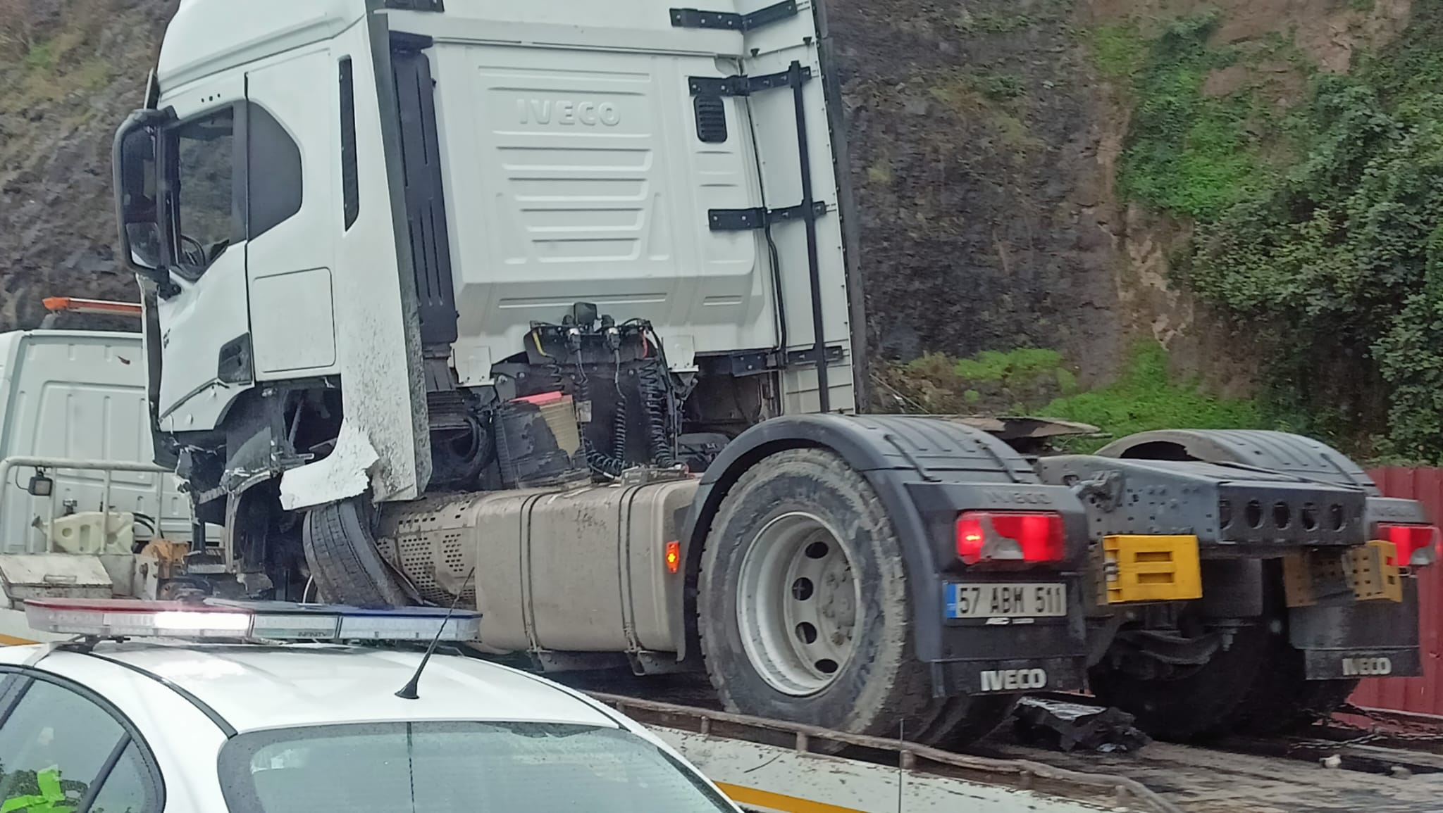 Samsun Kirazlık'ta kaza! Trafik kitlendi