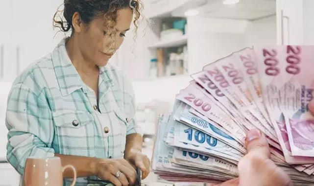 Ev hanımlarına emeklilik hakkı gelecek! İşte detaylar ve şartlar