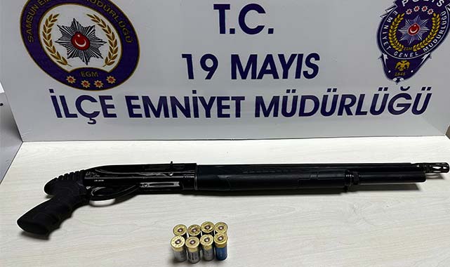 Samsun'un 19 Mayıs ilçesinde 3 araçta silah ele geçirildi 