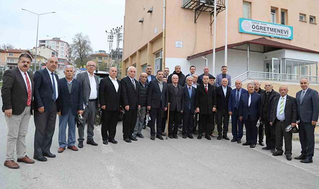 Kavak Belediye Başkanı Sarıcaoğlu'ndan öğretmenlere vefa