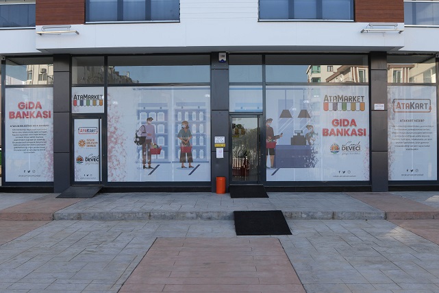 AtaMarket Gıda Bankası'nda dayanışma sürüyor