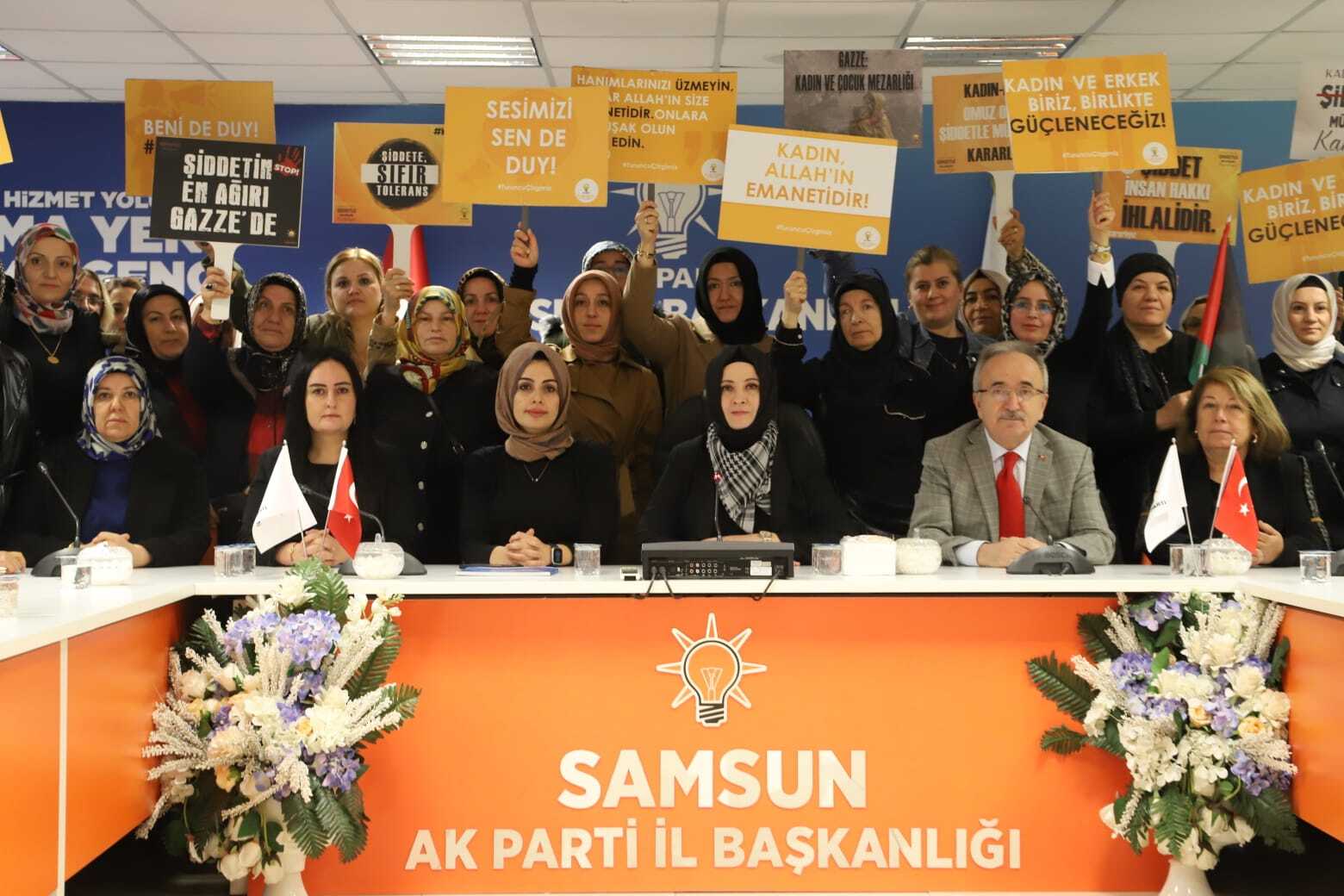 Samsun'da AK Parti 'Kadına Şiddete Hayır' dedi