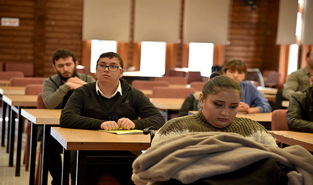 Samsun Büyükşehir Belediyesi'nden engelli öğrencilere anlamlı destek