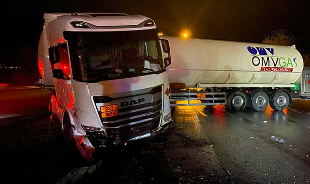 Samsun'da doğal gaz tankeri bariyerlere çarptı!1 yaralı