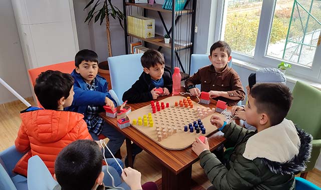 Salıpazarı Belediyesi'nden çocuklara öğrenirken eğlendiren sergi