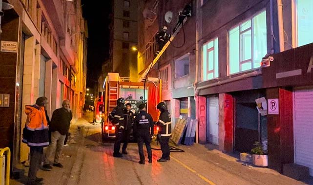 Samsun'da boyacı dükkanında yangın çıktı