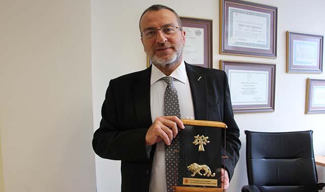 OMÜ’den bir ilk! Batı Afrika’da böbrek nakli gerçekleştirildi