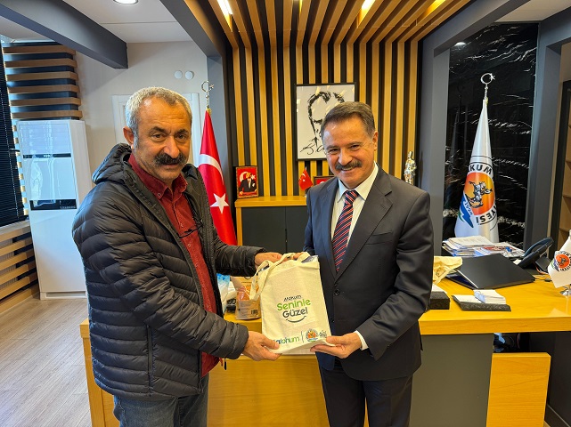 Komünist başkan Maçoğlu Samsun'a geldi