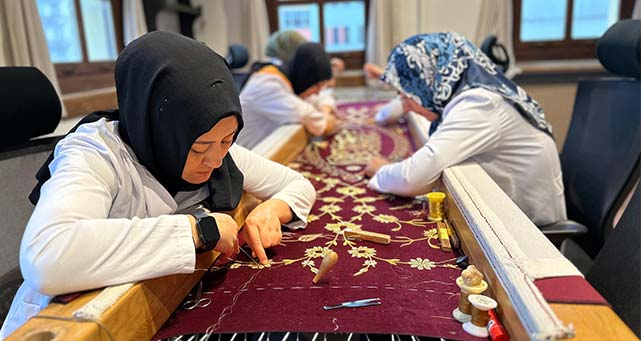 Samsun'da Mihrimah Sultan'ın puşidesi ilmek ilmek işleniyor